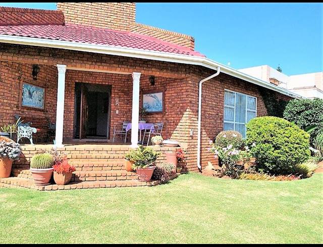 5 BEDROOM HOUSE FOR SALE IN MEYERSDAL